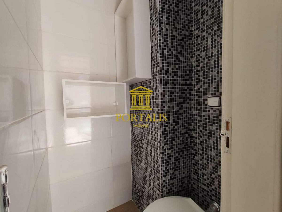 Apartamento, Floresta, 2 Quartos, 0 Vaga