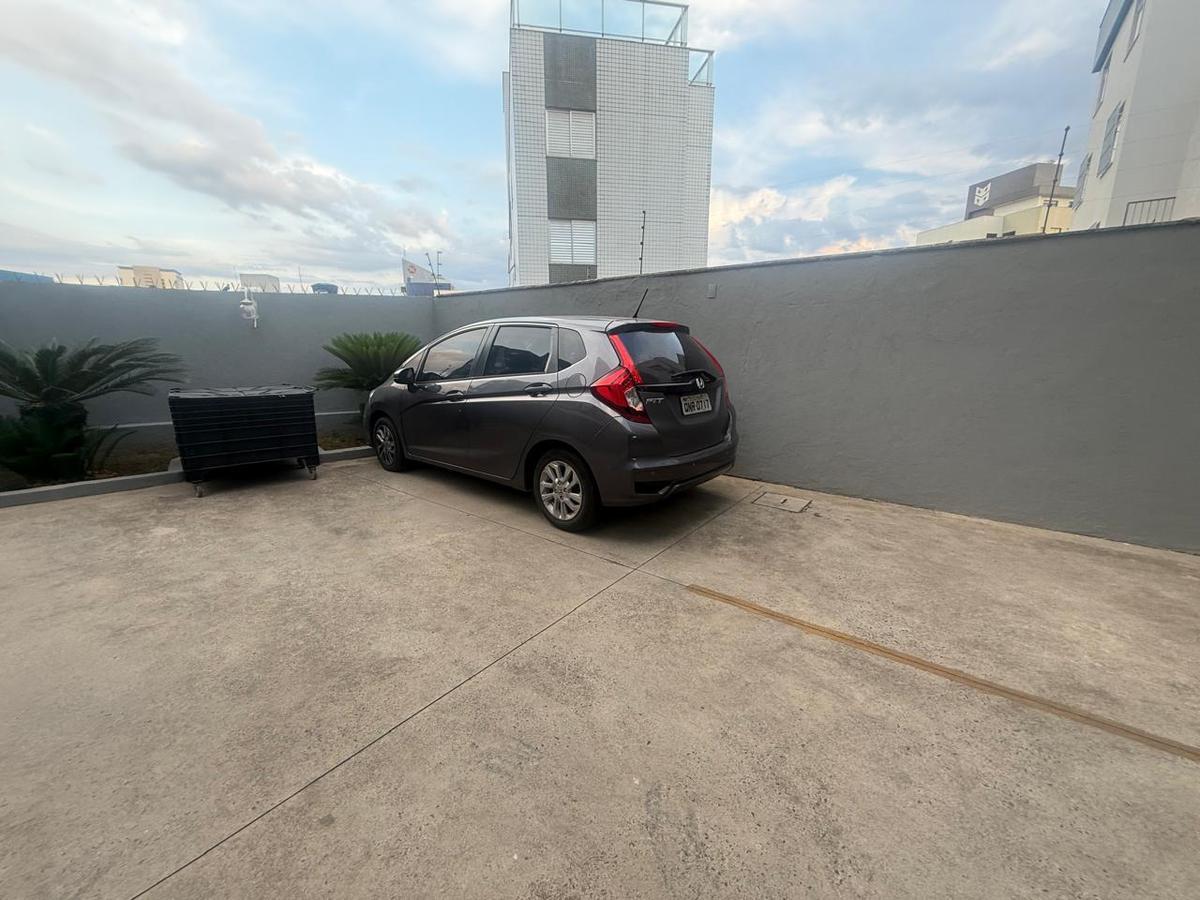 Cobertura, Santa Cruz, 4 Quartos, 2 Vagas, 1 Suíte