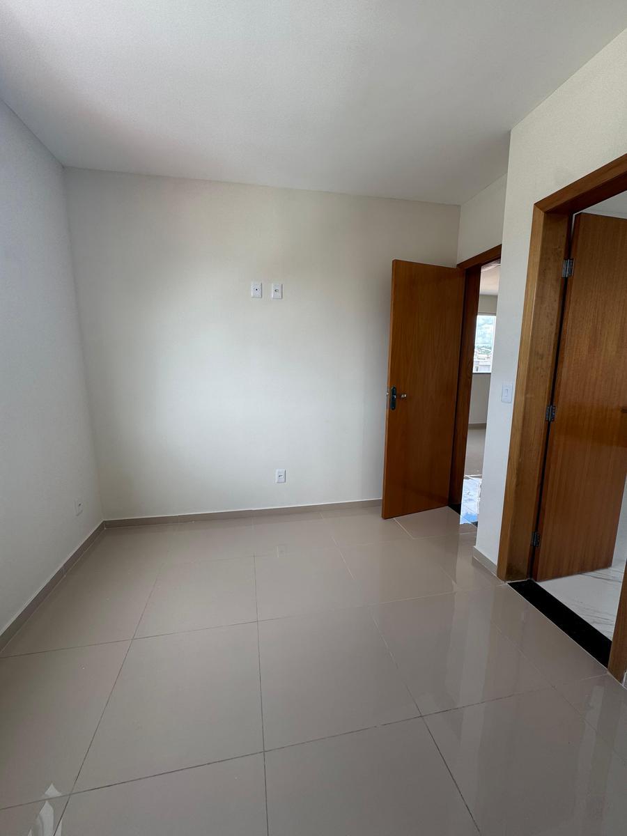 Cobertura, Coqueiros, 2 Quartos, 1 Vaga, 1 Suíte