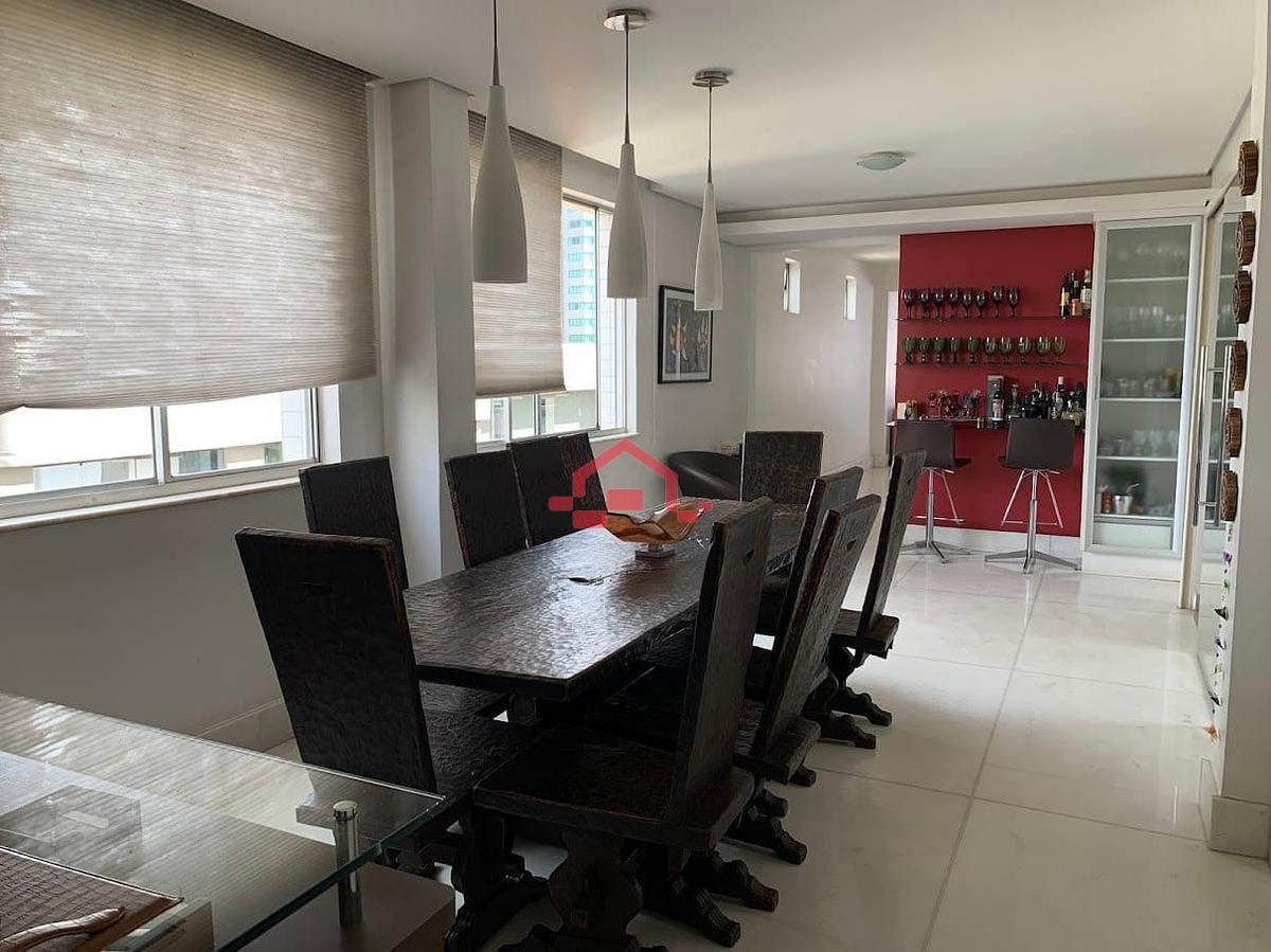 Apartamento, Funcionários, 4 Quartos, 2 Vagas, 1 Suíte