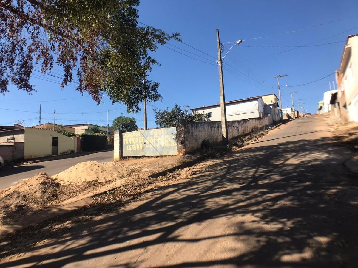 Lote, Centro, 0 Quarto, 0 Vaga