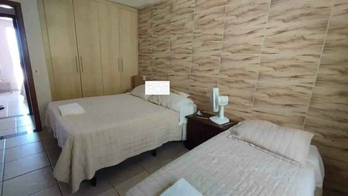 Casa, Belvedere, 7 Quartos, 0 Vaga, 3 Suítes