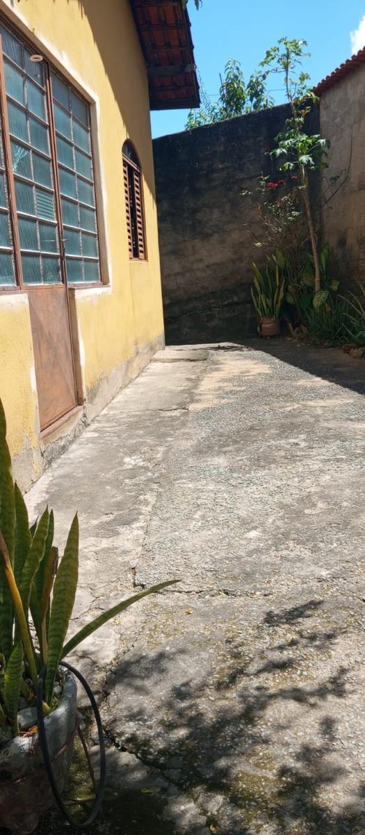 Casa, Céu Azul, 2 Quartos, 0 Vaga