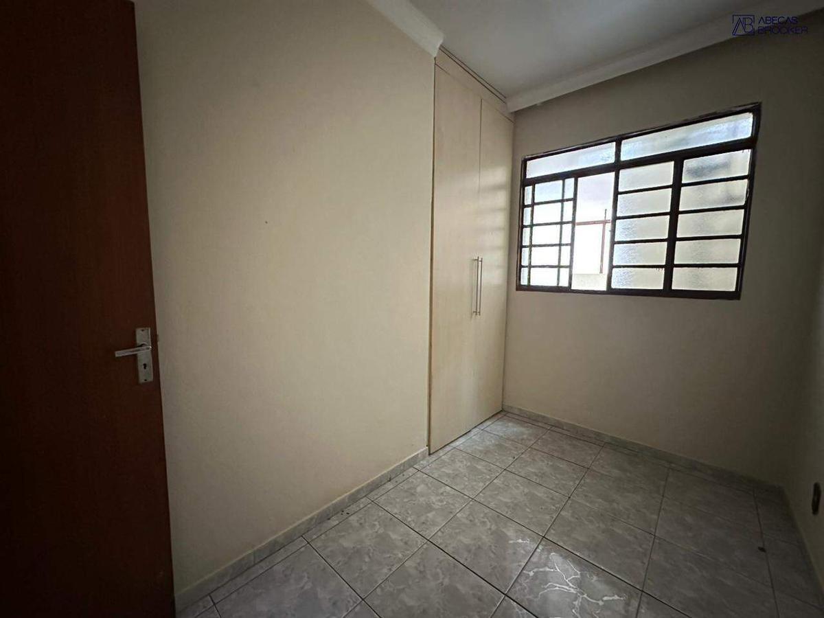 Casa, Milionários, 3 Quartos, 1 Vaga