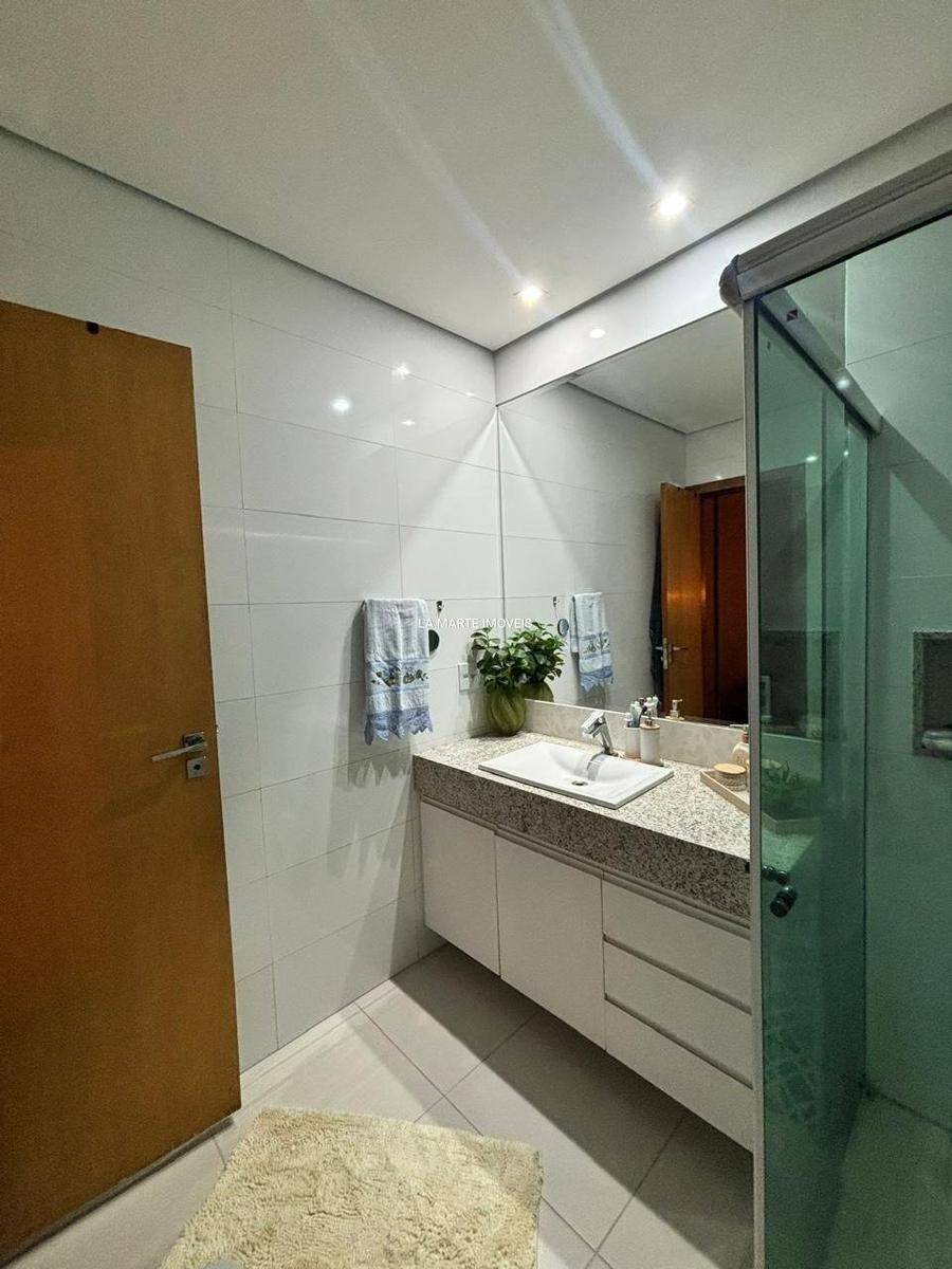Casa, Jardim Riacho das Pedras, 3 Quartos, 4 Vagas, 1 Suíte