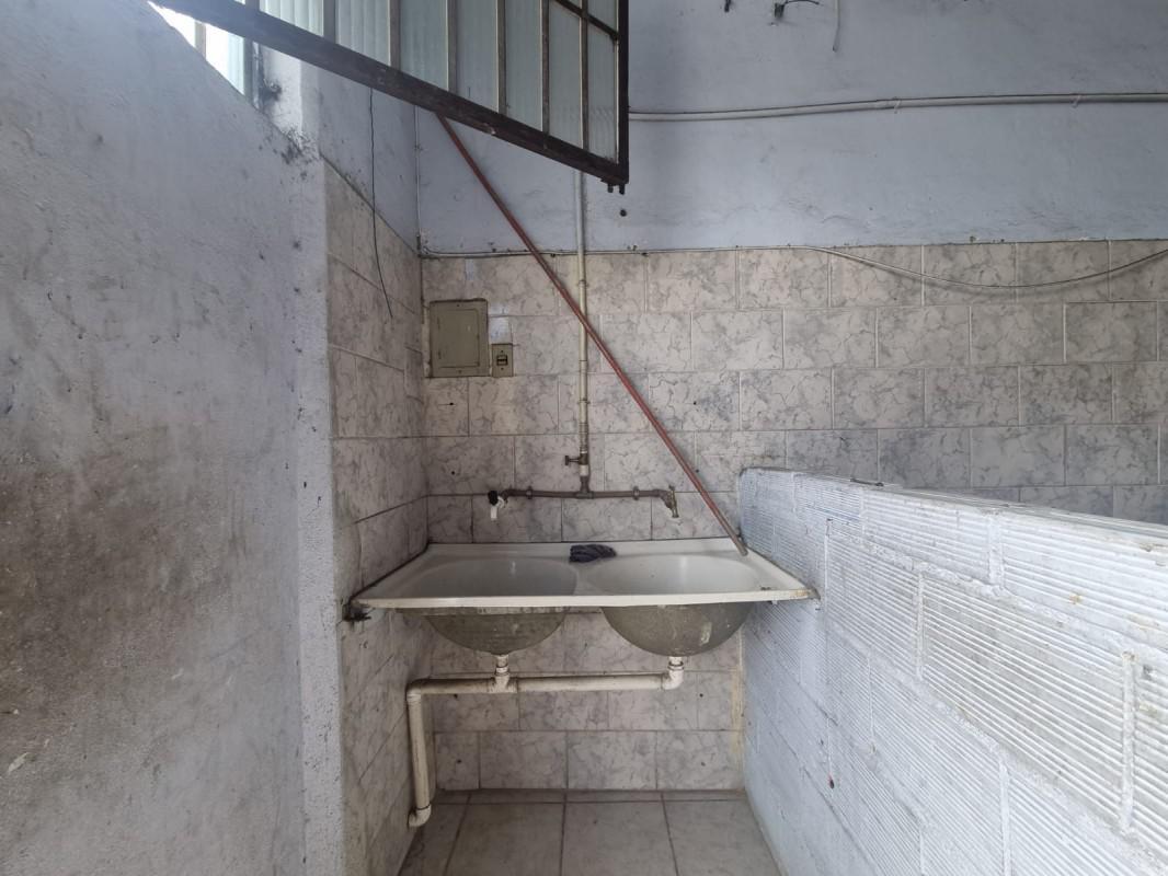 Quitinete, Bandeirantes, 1 Quarto, 0 Vaga