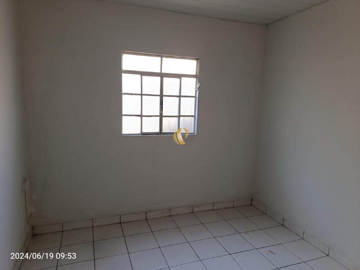 Casa, Centro, 3 Quartos, 0 Vaga
