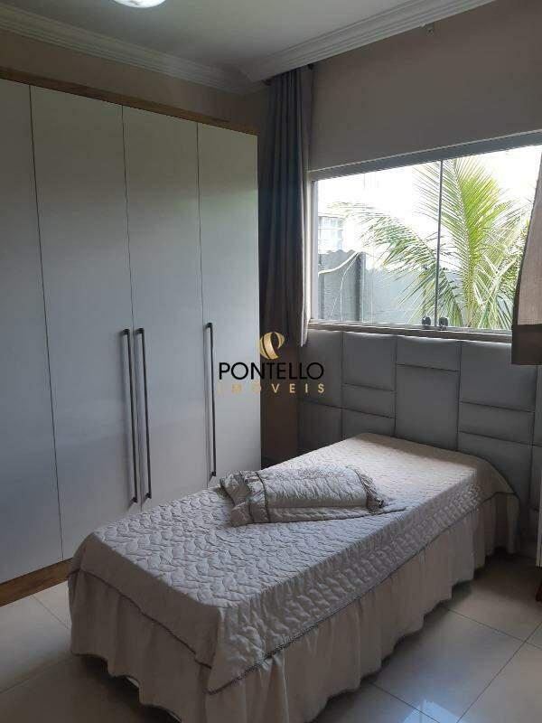 Casa, Boa Vista, 8 Quartos, 2 Vagas, 2 Suítes