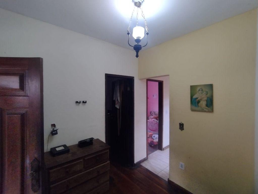 Casa, Siderúrgica, 3 Quartos, 1 Vaga, 1 Suíte