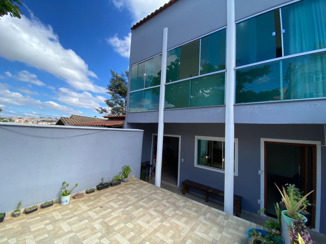 Casa, Alípio de Melo, 3 Quartos, 2 Vagas, 1 Suíte