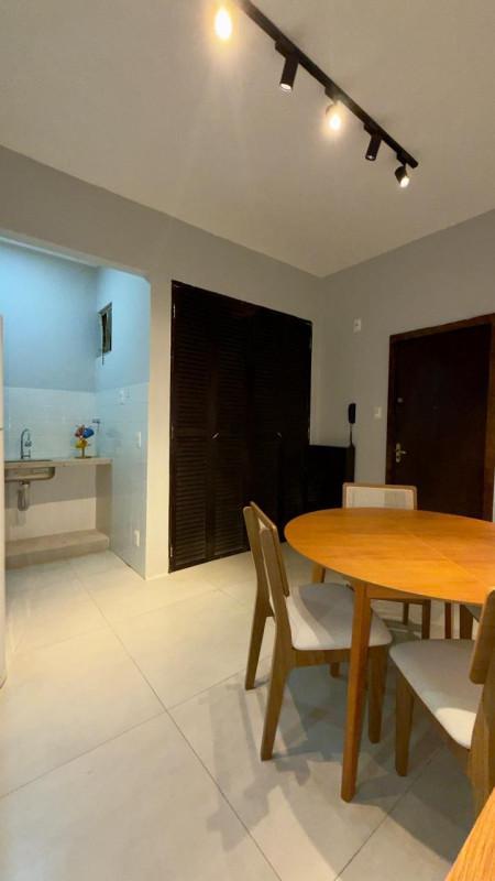 Apartamento, Centro, 2 Quartos, 0 Vaga, 1 Suíte