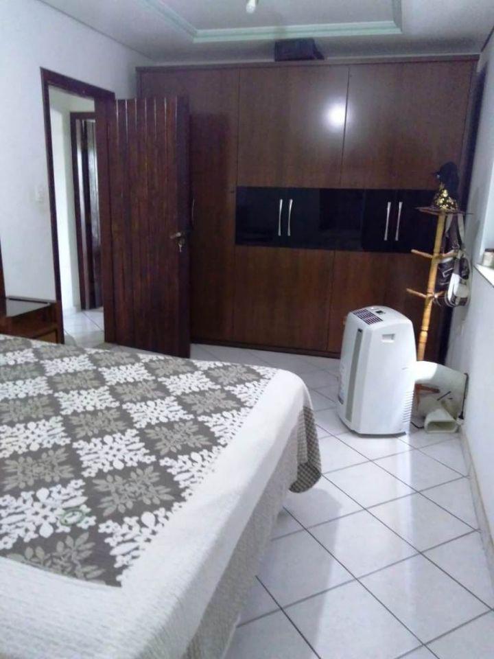 Casa, Floramar, 4 Quartos, 4 Vagas, 3 Suítes