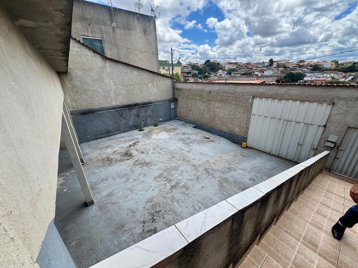 Casa, Céu Azul, 4 Quartos, 10 Vagas, 1 Suíte