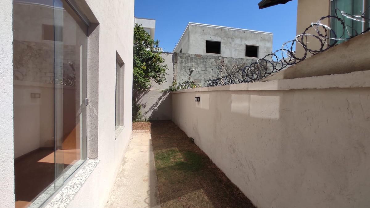 Casa, Santa Rosa, 3 Quartos, 4 Vagas, 1 Suíte