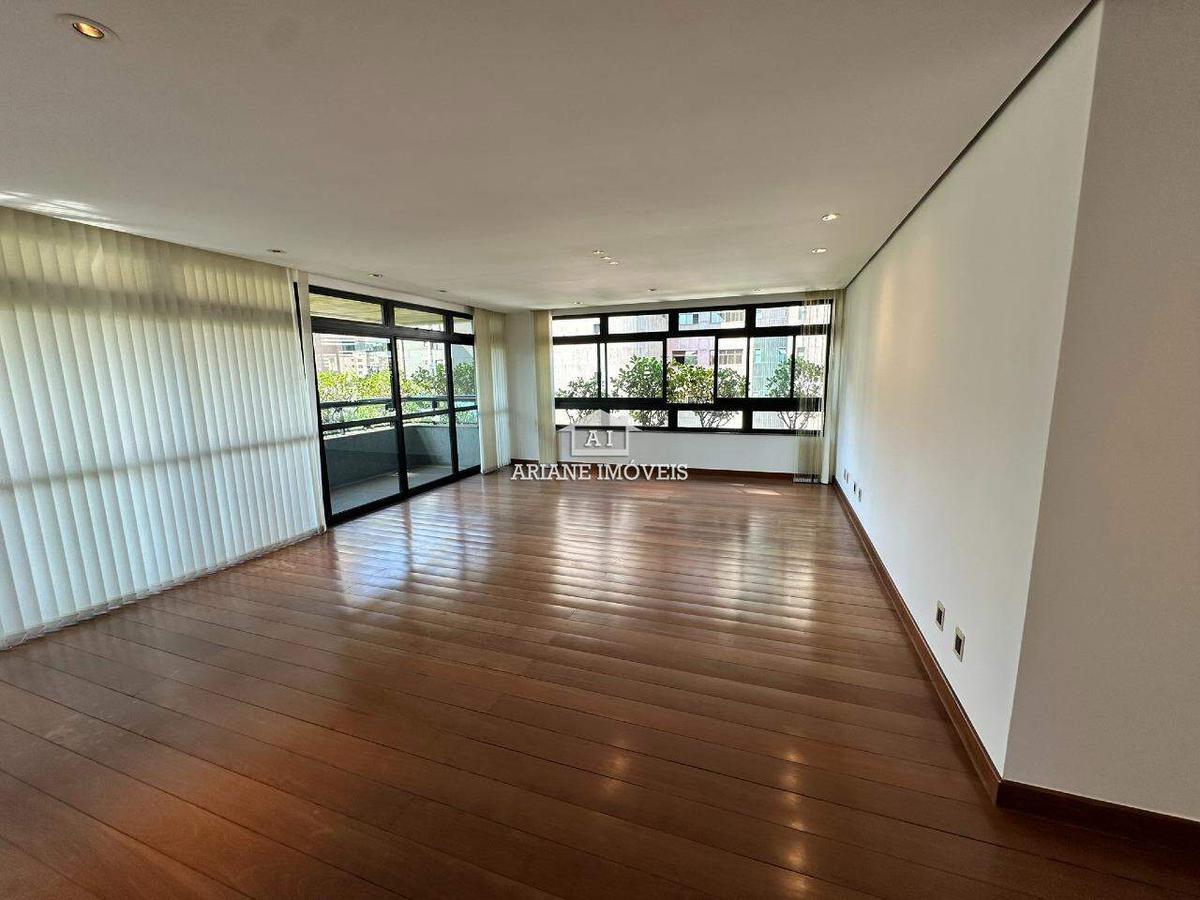 Apartamento, Serra, 4 Quartos, 5 Vagas, 2 Suítes