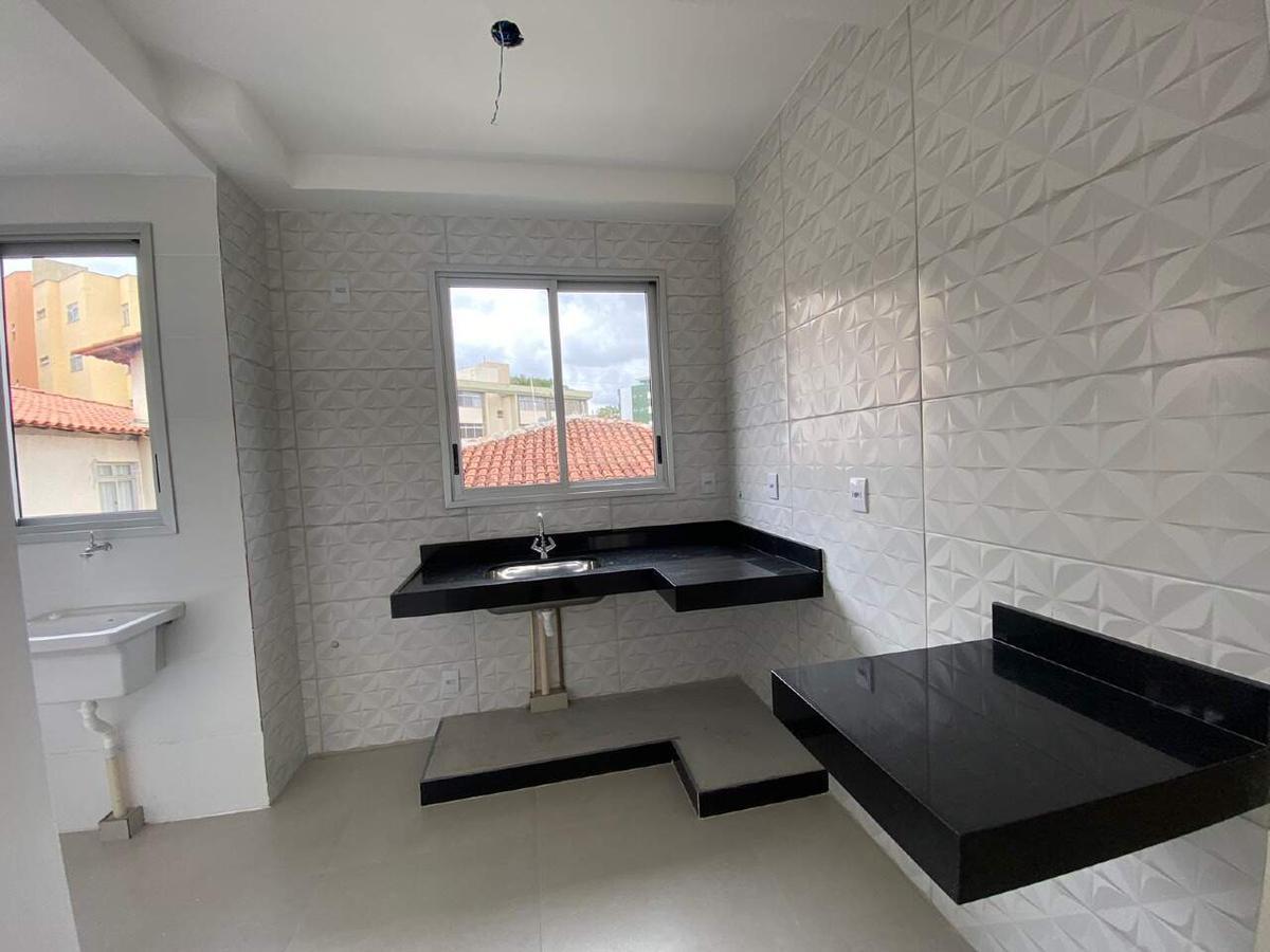 Cobertura, Estoril, 2 Quartos, 2 Vagas, 1 Suíte