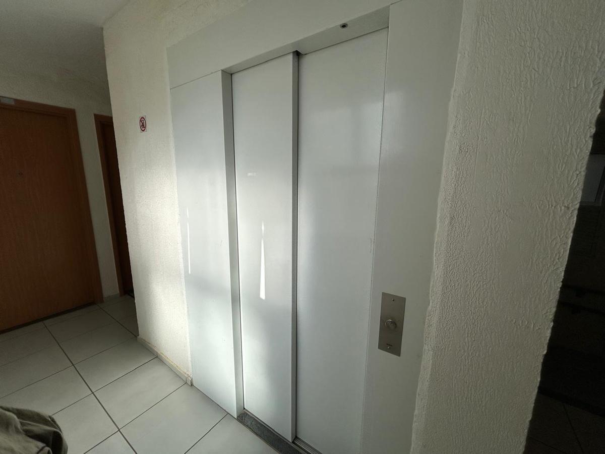 Apartamento, Três Barras, 2 Quartos, 1 Vaga