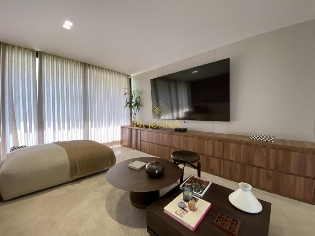 Casa, Ingá Alto, 4 Quartos, 8 Vagas, 4 Suítes