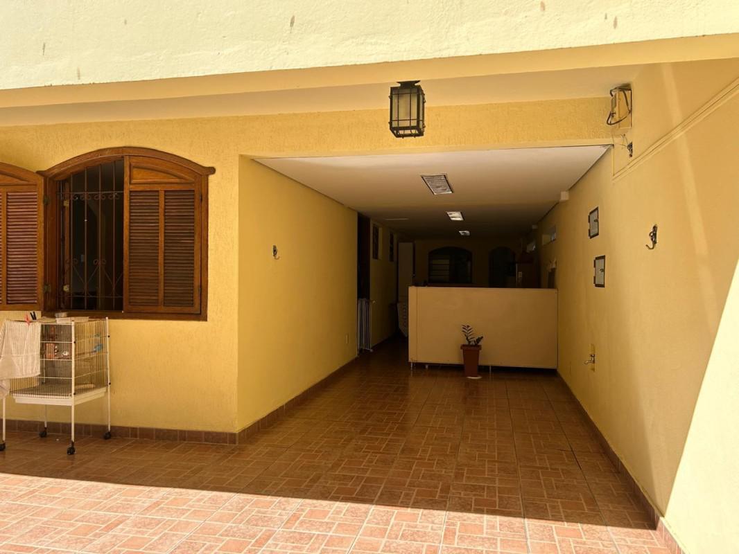 Casa, Alípio de Melo, 6 Quartos, 6 Vagas, 2 Suítes
