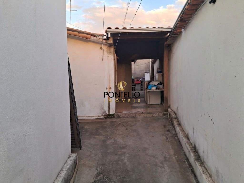 Casa, São Dimas, 5 Quartos, 1 Vaga, 1 Suíte