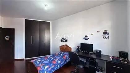 Casa, Camargos, 4 Quartos, 0 Vaga, 1 Suíte