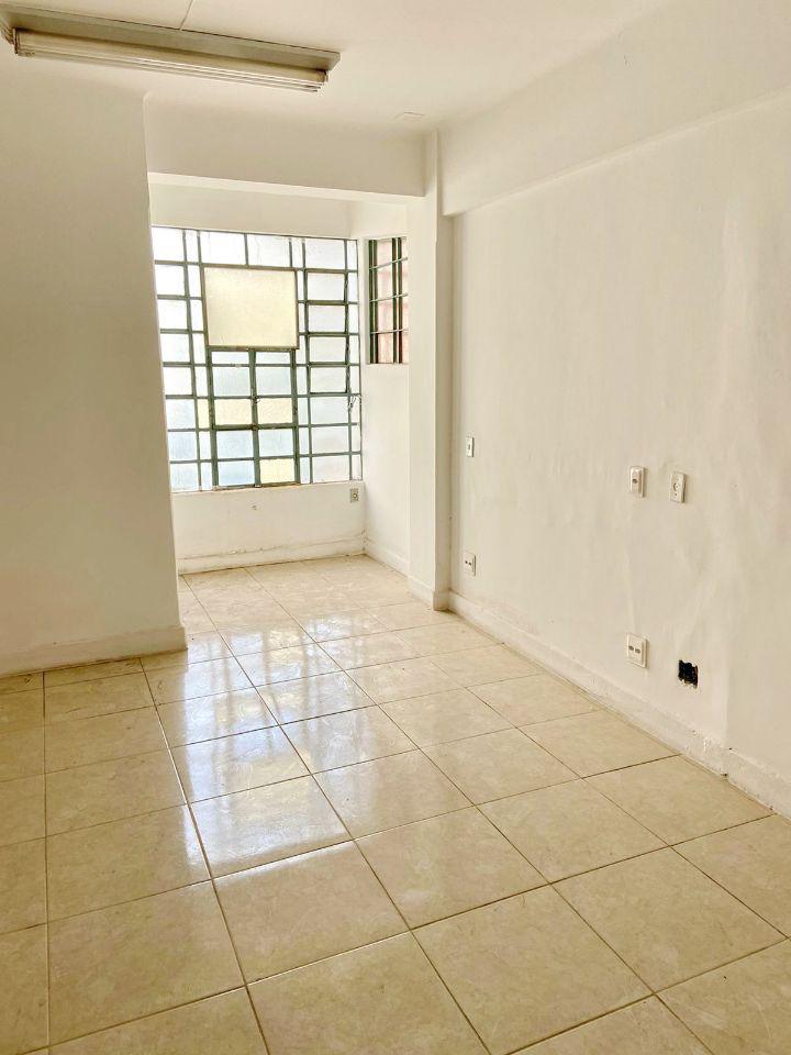 Sala, Centro