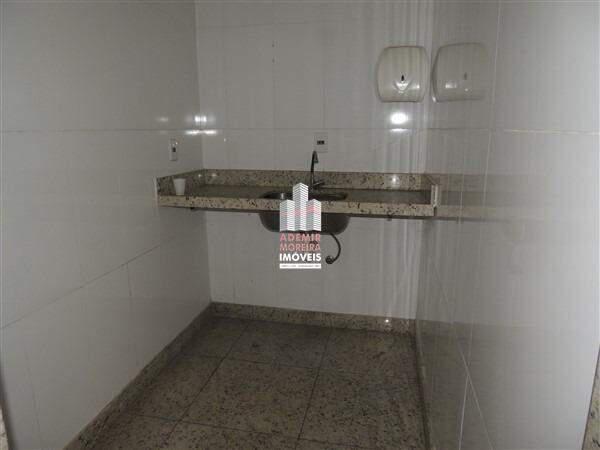Sala, Centro