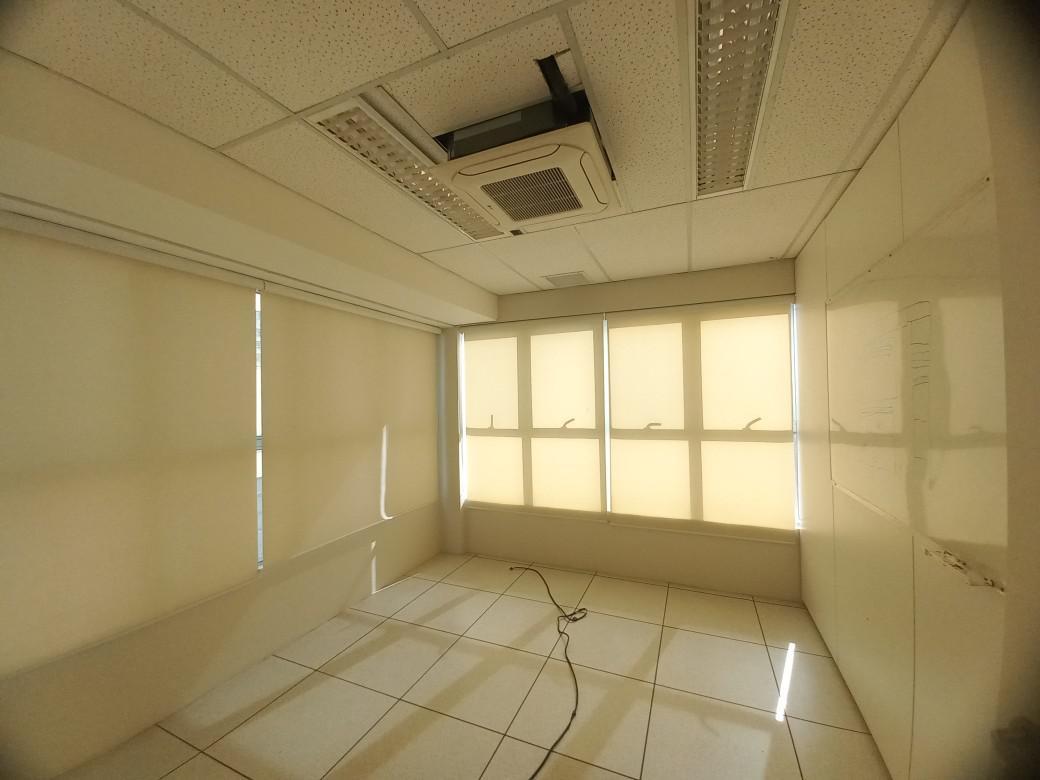 Sala, Savassi, 0 Quarto, 2 Vagas