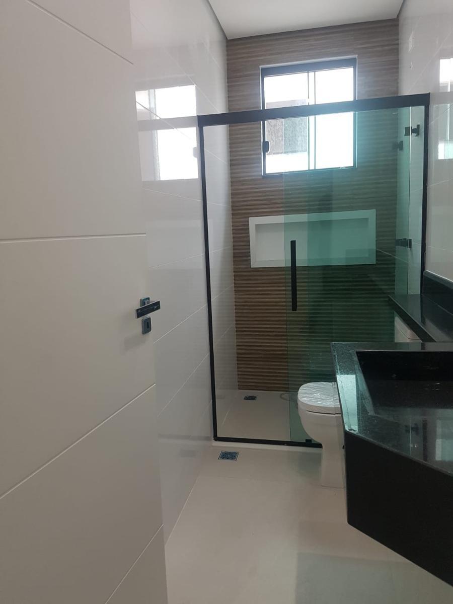 Casa, Planalto, 4 Quartos, 4 Vagas, 2 Suítes