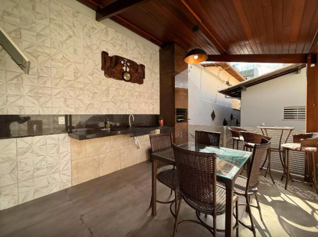 Casa, Serrano, 4 Quartos, 4 Vagas, 1 Suíte