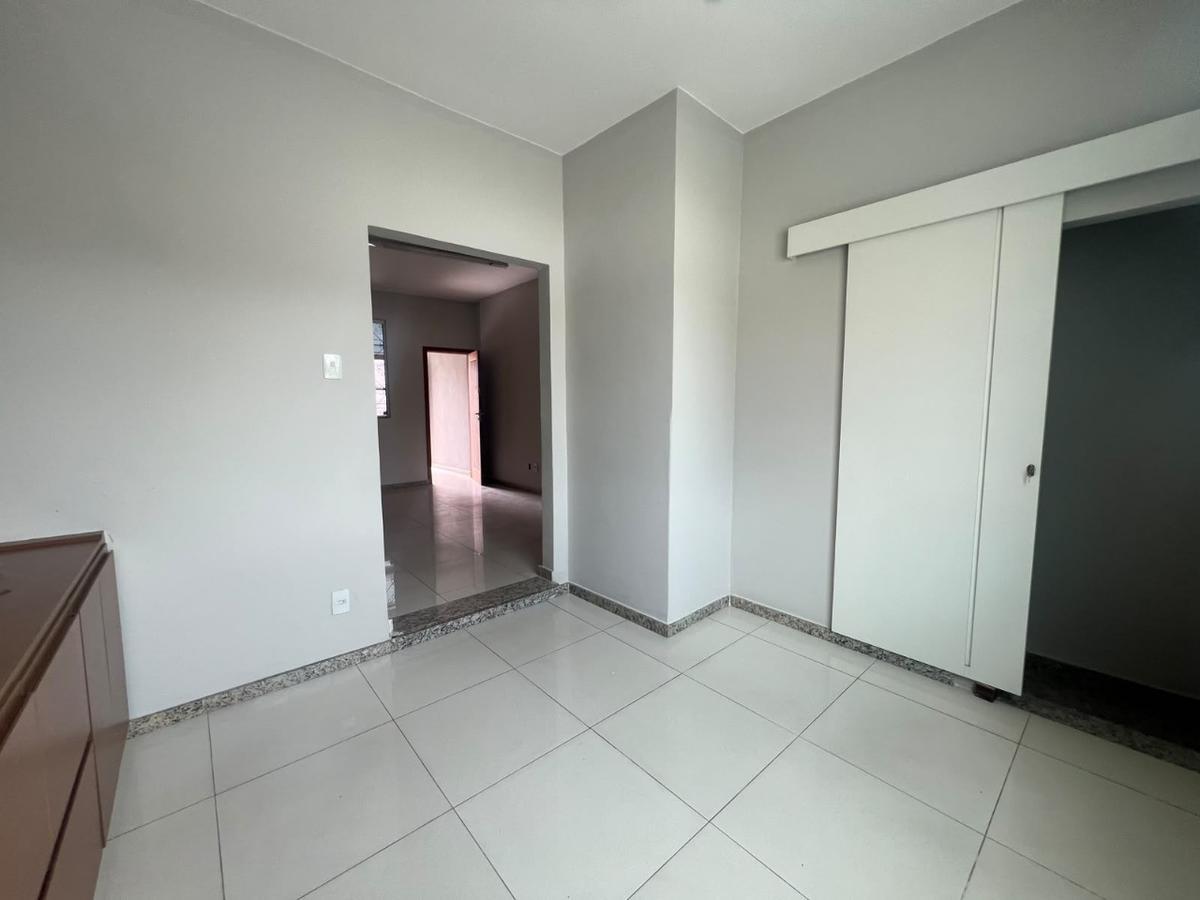 Casa Comercial, Nova Suíssa, 0 Quarto, 0 Vaga