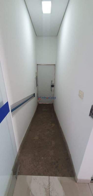 Prédio, Giovanini, 0 Quarto, 0 Vaga