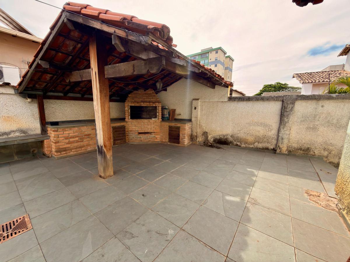 Casa, Itapoã, 4 Quartos, 6 Vagas, 3 Suítes