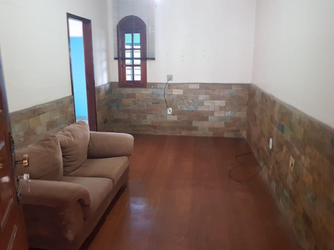 Casa, Cinquentenário, 2 Quartos, 8 Vagas