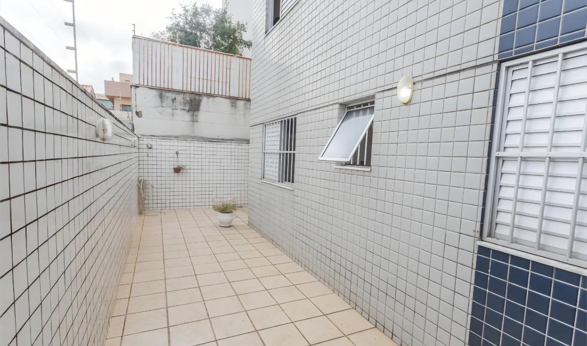 Apartamento, Sagrada Família, 3 Quartos, 2 Vagas, 1 Suíte