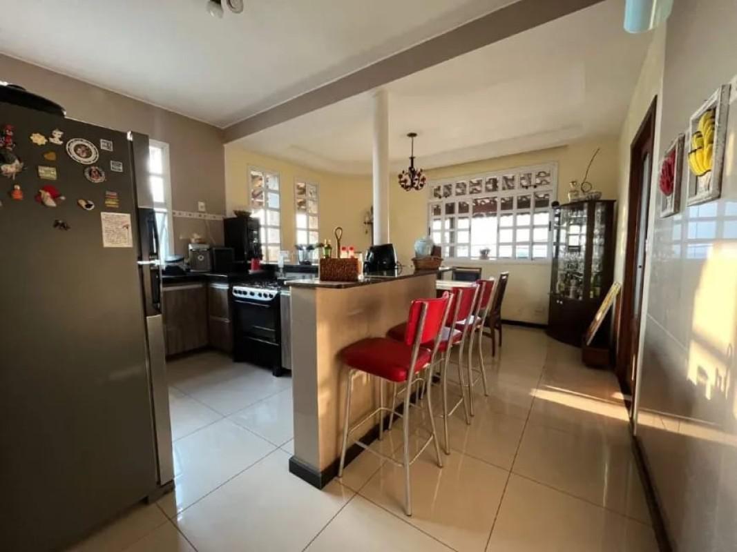 Casa, Diamante, 4 Quartos, 3 Vagas