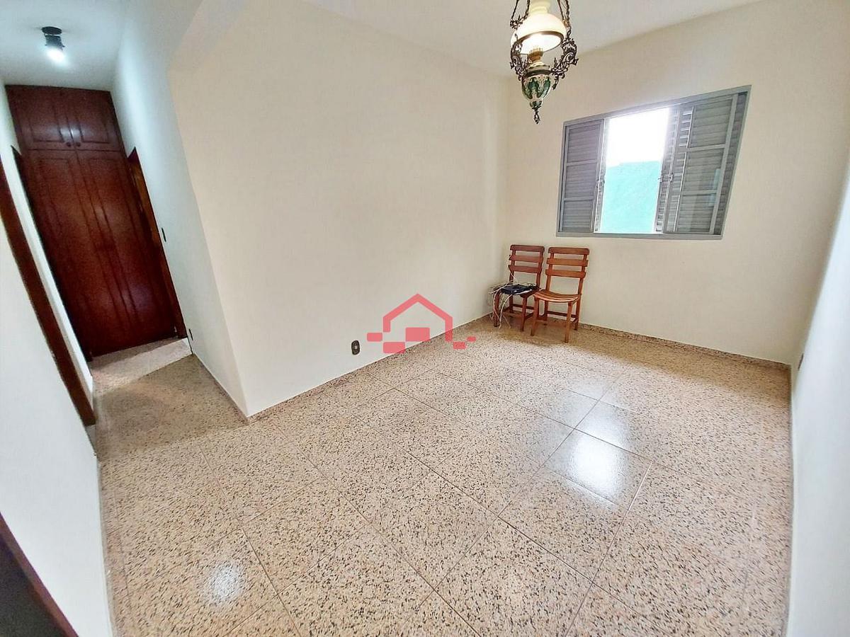Casa, Padre Eustáquio, 2 Quartos, 3 Vagas, 1 Suíte