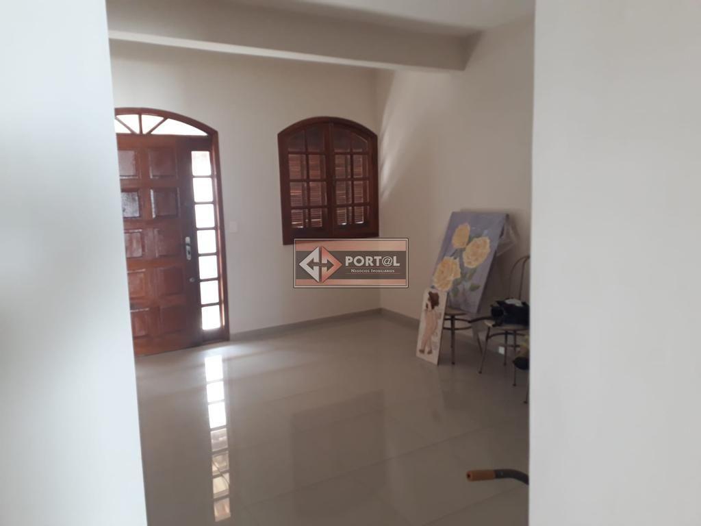 Casa, Vitória, 4 Quartos, 4 Vagas, 2 Suítes