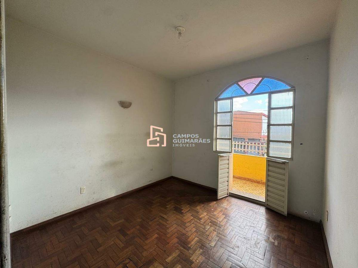 Casa, Das Industrias I (barreiro), 4 Quartos