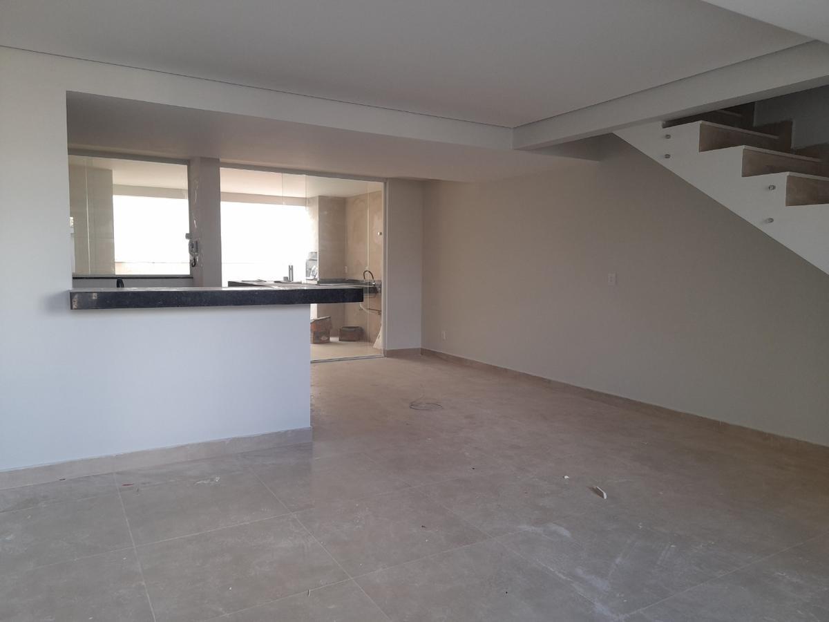 Casa, Esplanada, 3 Quartos, 2 Vagas, 1 Suíte