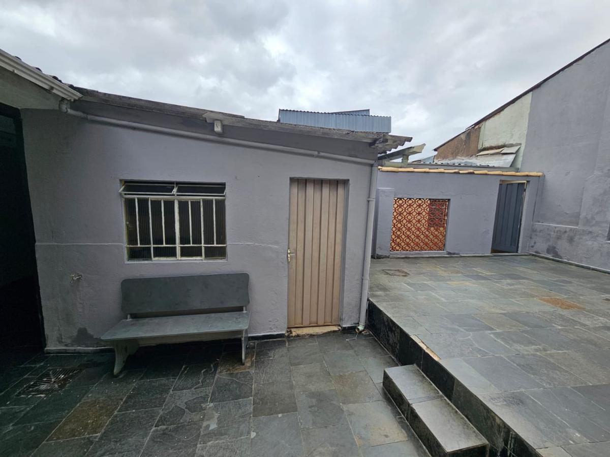 Casa, Santa Cruz, 3 Quartos, 5 Vagas, 1 Suíte