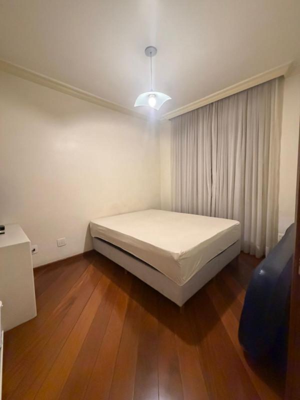 Casa, Castelo, 3 Quartos, 8 Vagas, 1 Suíte