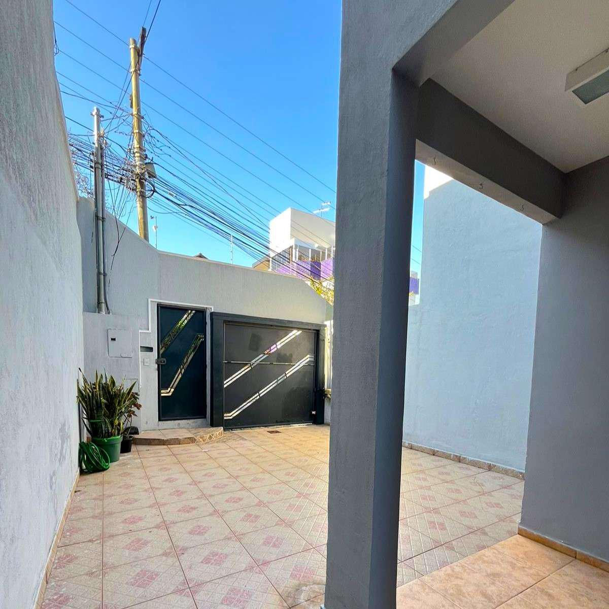 Casa, Dona Clara, 3 Quartos, 2 Vagas, 1 Suíte
