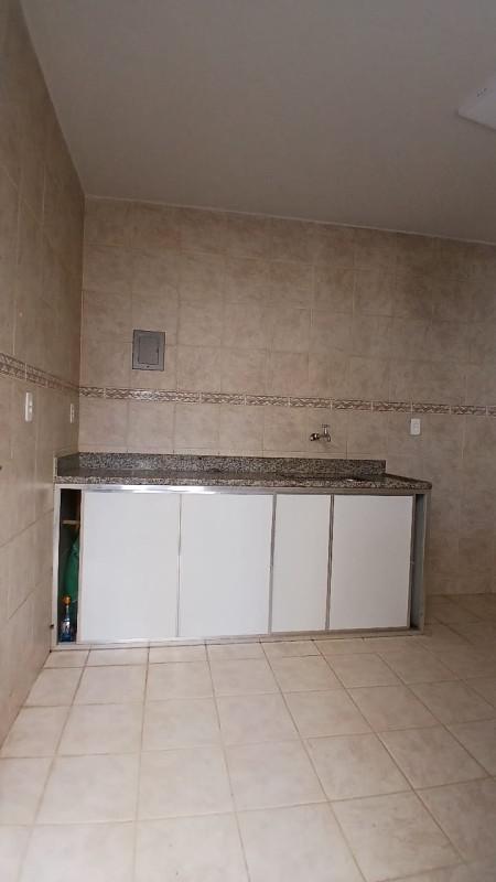 Casa, Castelo, 4 Quartos, 2 Vagas, 1 Suíte