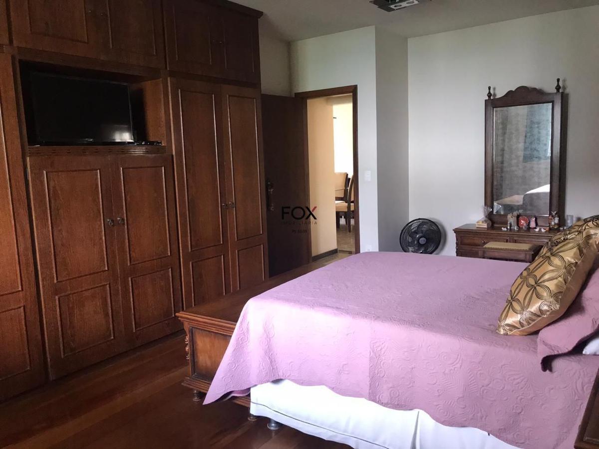 Casa, Centro, 4 Quartos, 2 Vagas, 2 Suítes
