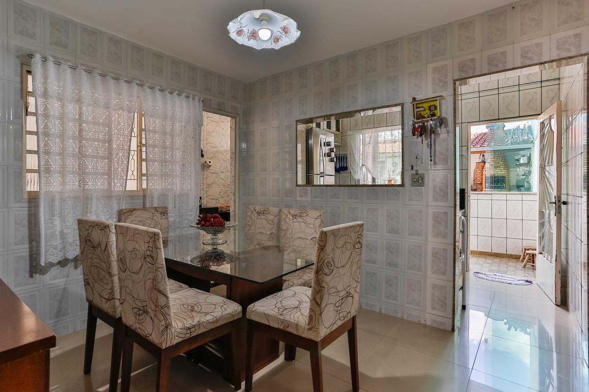 Casa, Boa Vista, 4 Quartos, 5 Vagas, 2 Suítes