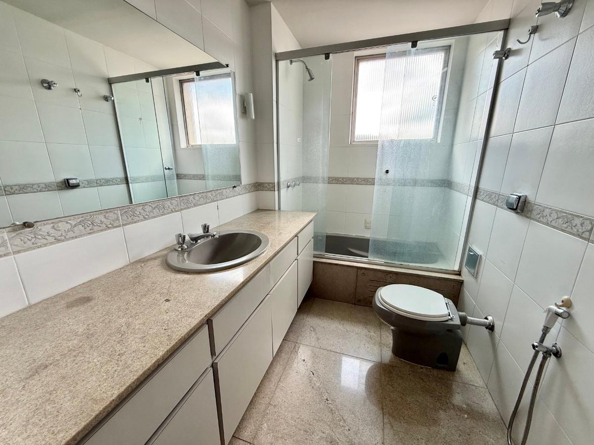 Apartamento, São José, 4 Quartos, 2 Vagas, 1 Suíte