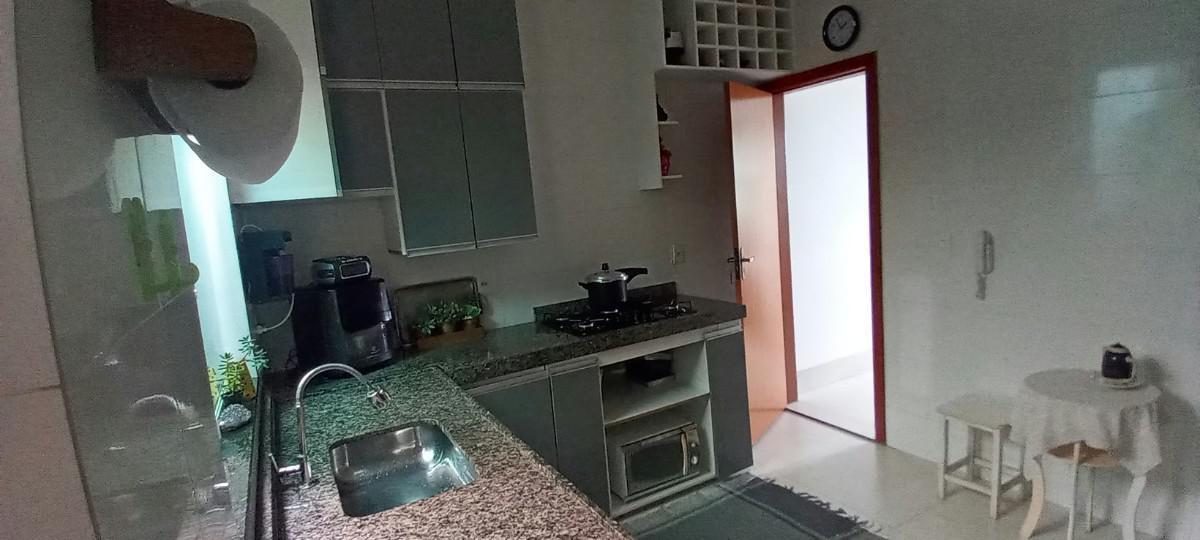 Casa, Ouro Preto, 2 Quartos, 1 Vaga, 2 Suítes