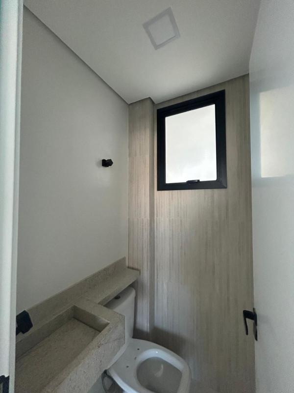 Casa, Planalto, 2 Quartos, 1 Vaga, 1 Suíte
