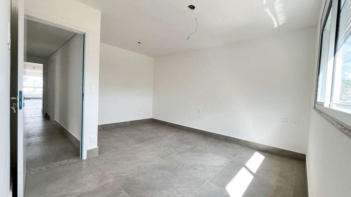 Apartamento, Castelo, 4 Quartos, 3 Vagas, 2 Suítes